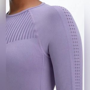 NWT Fabletics Sync Seamless Long Sleeve Top in Washed Violetta Color - Size L